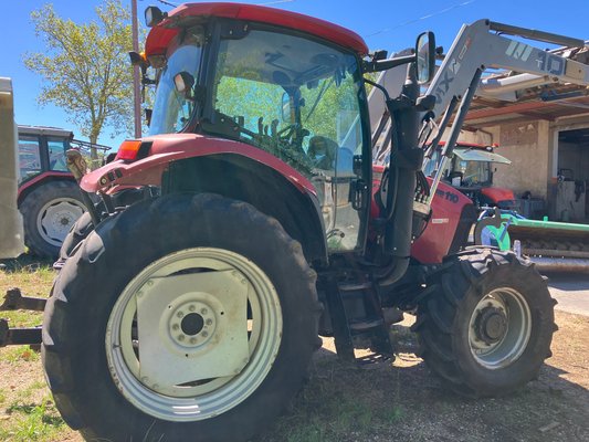 Tracteur agricole Case MXU110