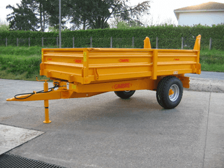 Transport - Bennes à vendange - Remorque basculante à ridelles RB