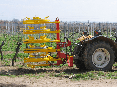 Matériel de ferme - Divers ferme, outillage - Dérouleuse de grillage - barbelé - fils lisse