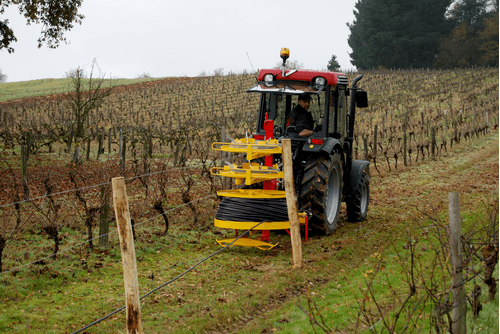 Matériel de ferme - Divers ferme, outillage - Dérouleuse de grillage - barbelé - fils lisse