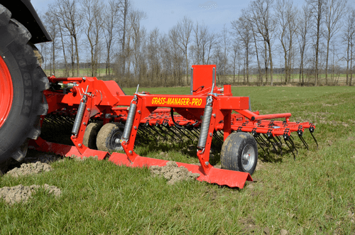 Entretien - Herse prairie - Matériels d'entretien de prairies EINBOCK