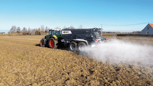 Fertilisation, épandage - Epandeurs d'amendement - Distributeur traîné d'engrais et d'amendements hydraulique XT H