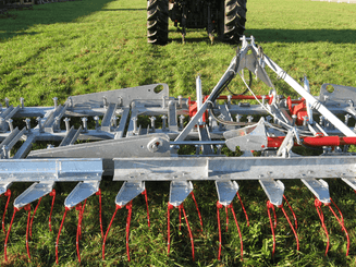 Entretien - Herse prairie - Matériels d'entretien de prairies AGRIMAT