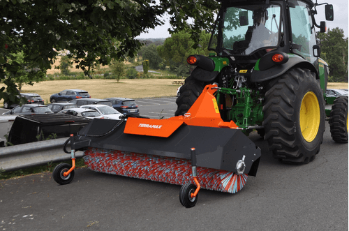 Matériel de ferme - Balayeuses - Balayeuse 2100