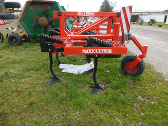 Travail du sol - Déchaumeur à dents - Déchaumeur à dents porté MAXICULTEUR