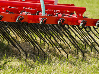 Entretien - Herse prairie - Matériels d'entretien de prairies EINBOCK