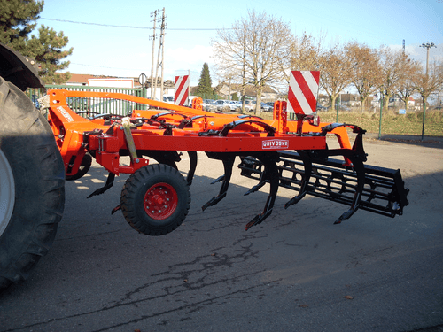 Travail du sol - Déchaumeur à dents - Déchaumeur à dents porté CHISEL