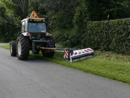 Entretien - Broyeurs d'accotements - Broyeur et faucheuse d'accotement
