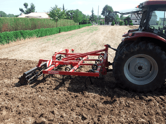 Travail du sol - Déchaumeur à dents - Canadien porté C30 - CL35 - CLR35