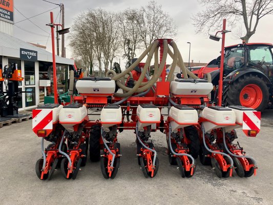 Unknown range 723 Kuhn MAXIMA 2