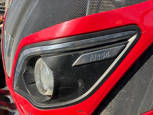 Tracteur agricole Valtra N154