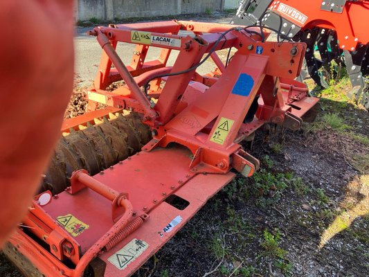 Herse rotative Kuhn HR303