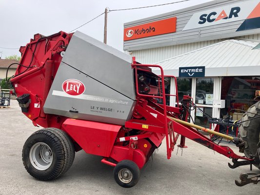 Presse à balles rondes Lely-Welger V 160