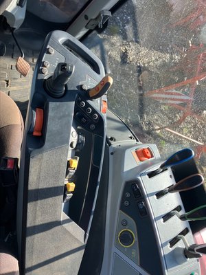 Tracteur agricole Valtra N154