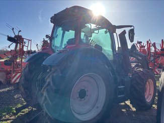Tracteur agricole Valtra N154 - 8