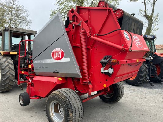 Presse à balles rondes Lely-Welger V 160