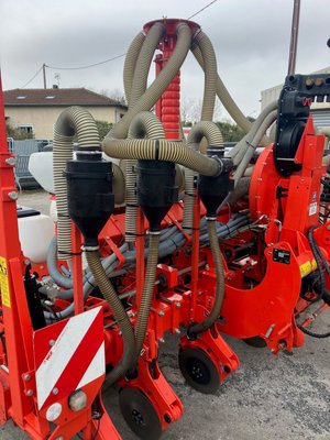 Unknown range 723 Kuhn MAXIMA 2