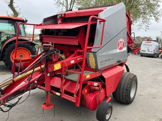 Presse à balles rondes Lely-Welger V 160 - 4