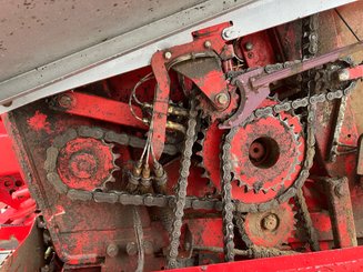 Presse à balles rondes Lely-Welger V 160 - 7